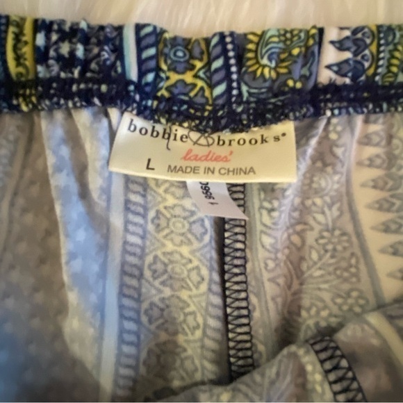 NWT Bobbie Brooks Size L Women’s Shorts - Picture 5 of 14